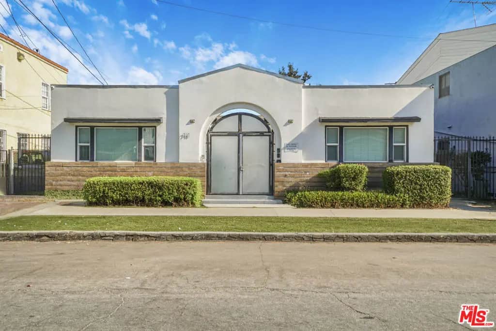 711 E 6th Street, Long Beach, CA — listing photo 1