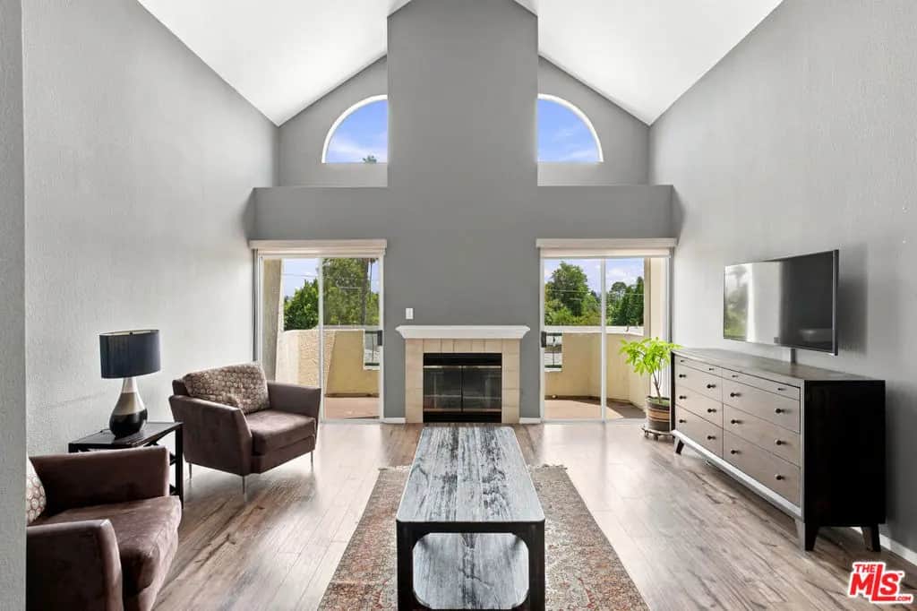 14347 Albers Street 302, Los Angeles, CA — listing photo 1