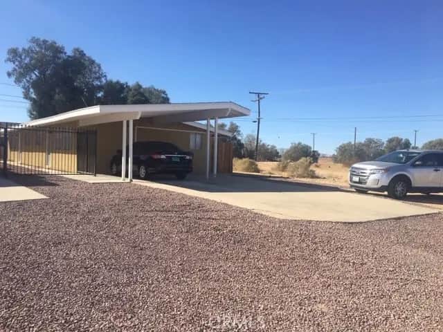8124 Peach Avenue, California City, CA — listing photo 1