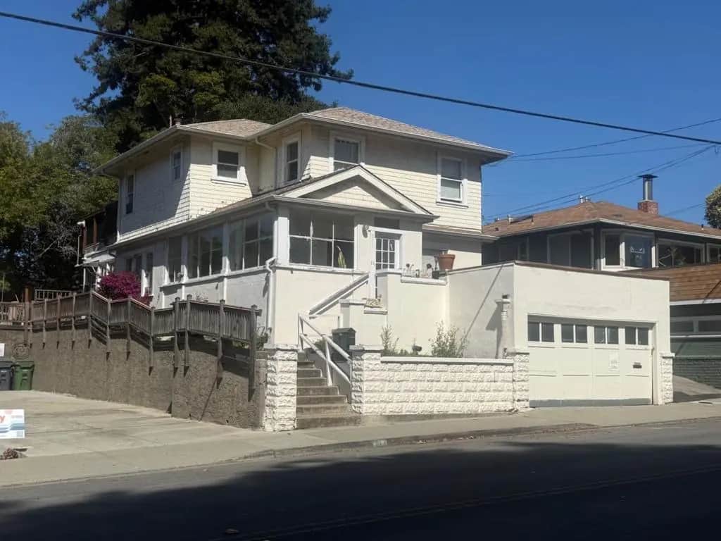 511 Capitola Avenue, Capitola, CA — listing photo 1