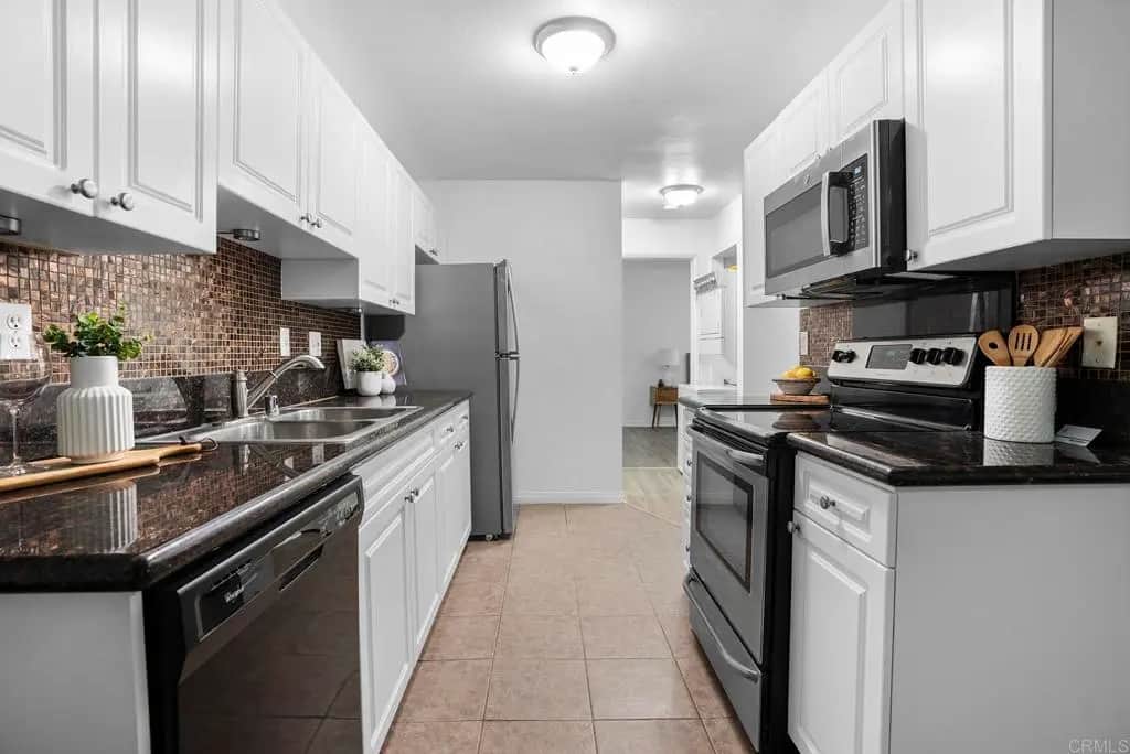 3040 Alta View Drive 106, San Diego, CA — listing photo 1