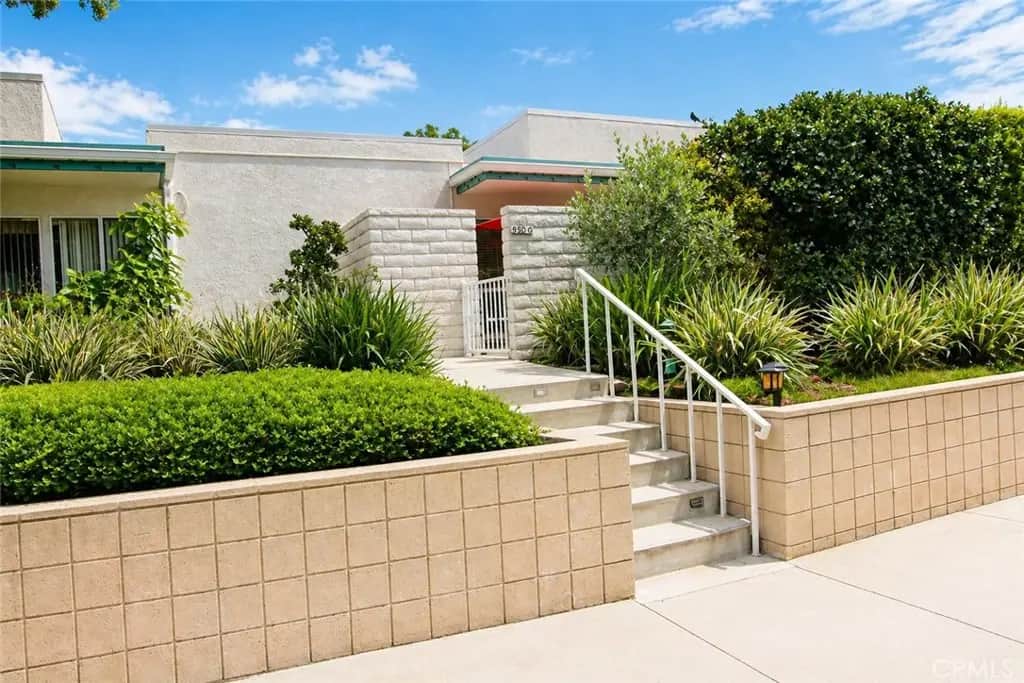 950 Avenida Carmel G, Laguna Woods, CA — listing photo 1