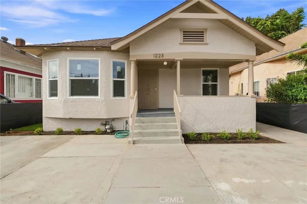 1223 E 35th, Los Angeles, CA — listing photo 1