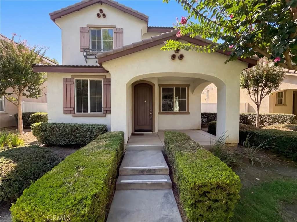 1747 Palermo, Riverside, CA — listing photo 1