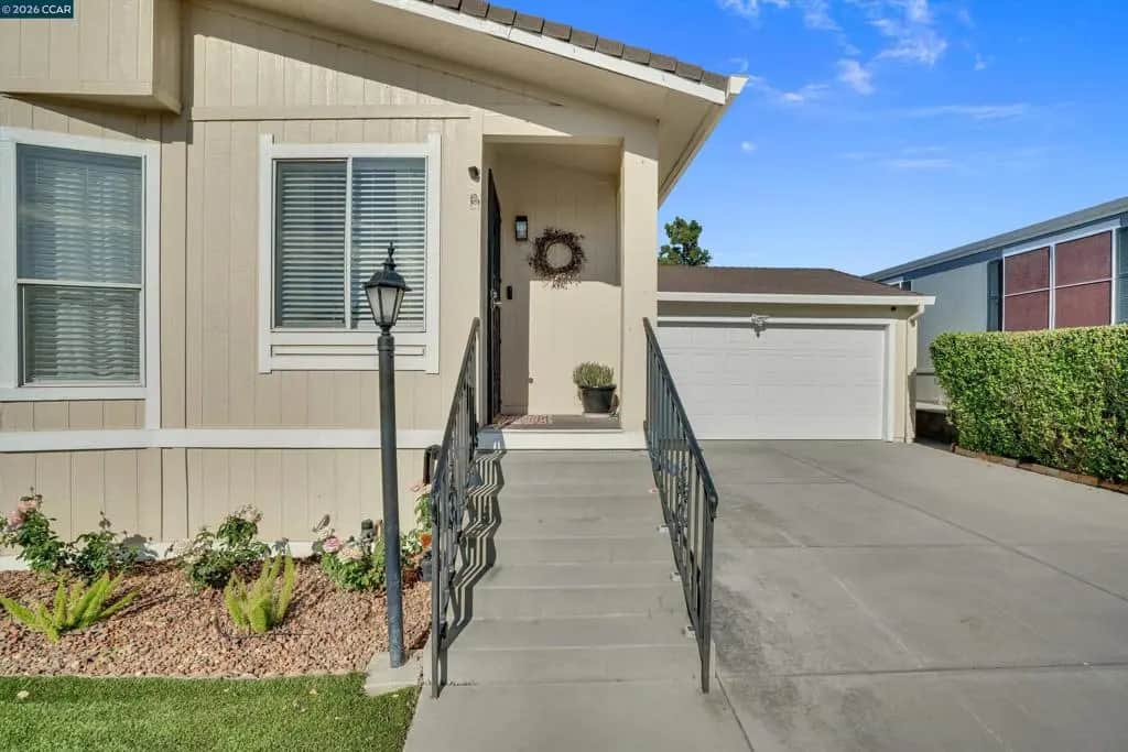1840 Paris Ln, Antioch, CA — listing photo 1