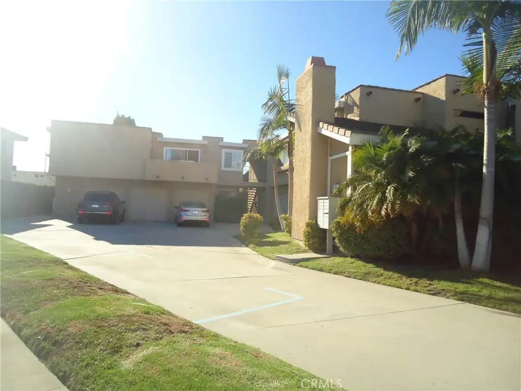 17762 Paseo C, Huntington Beach, CA — listing photo 1