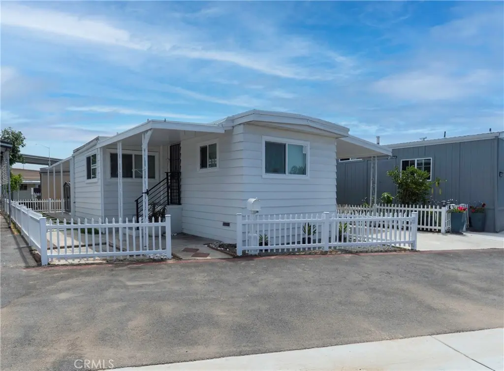 107 S Portola Lane, Tustin, CA — listing photo 1