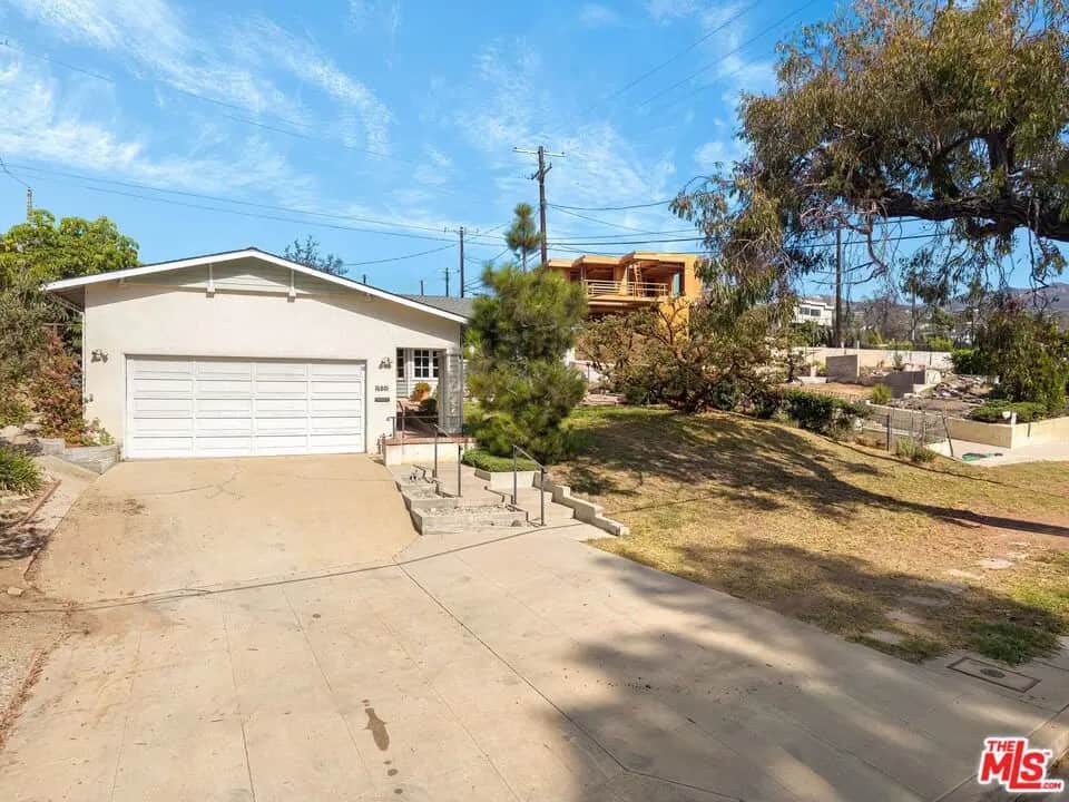 16801 W Sunset Boulevard, Los Angeles, CA — listing photo 1