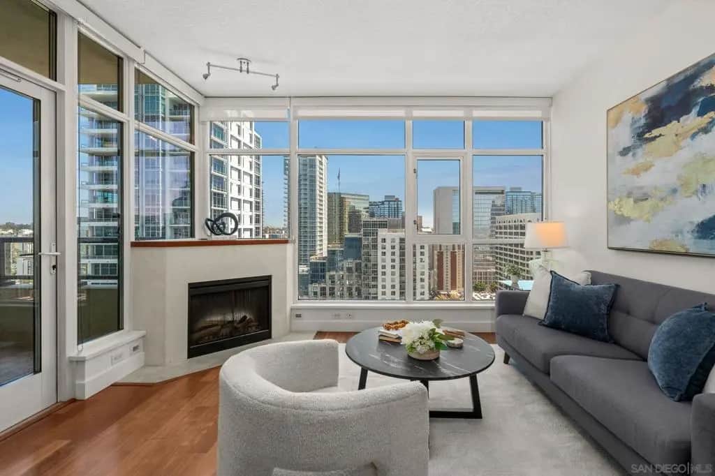 1205 Pacific 2704, San Diego, CA — listing photo 1