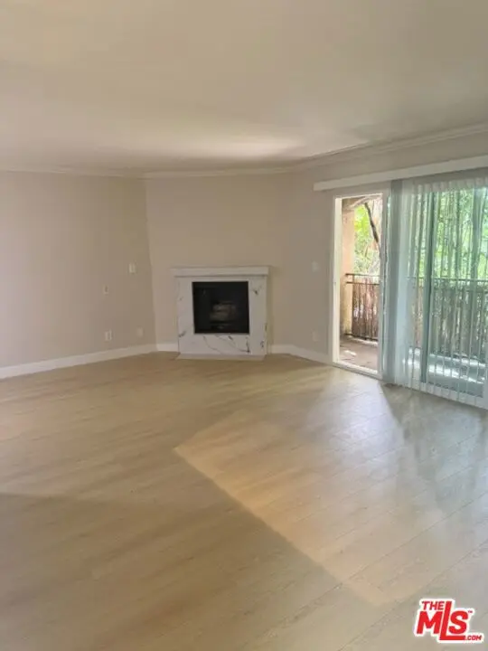 1128 Ocean Park Boulevard 101, Santa Monica, CA — listing photo 1
