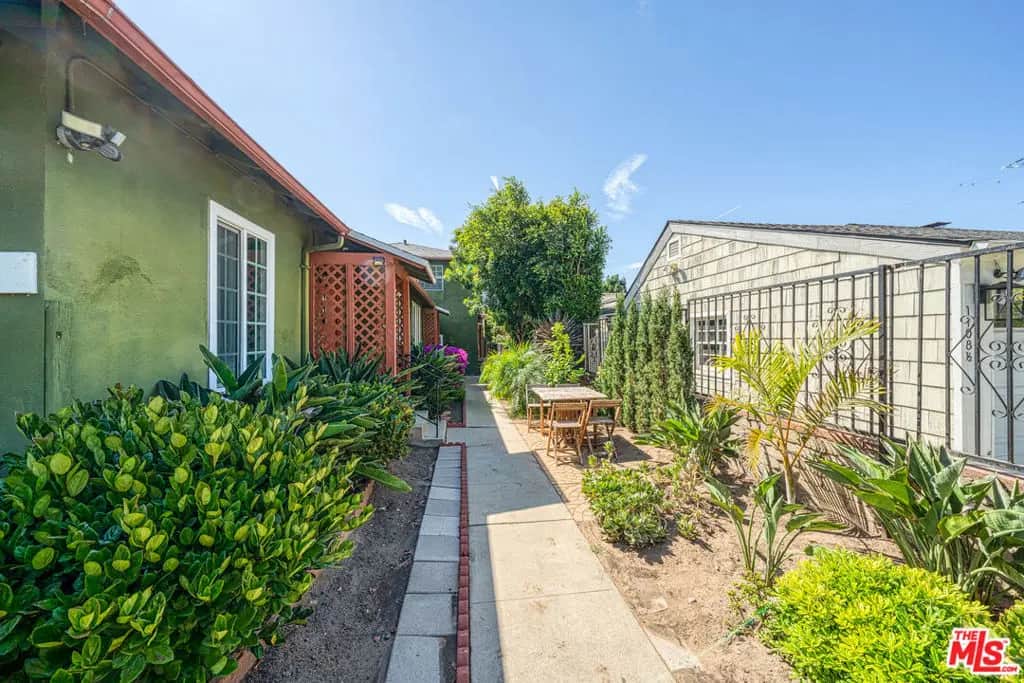 1112 Ocean Park Boulevard F, Santa Monica, CA — listing photo 1