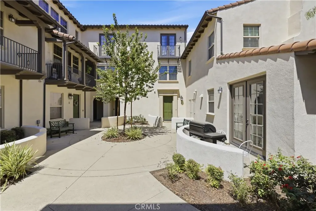 3268 S Westmont Lane 8, Ontario, CA — listing photo 1
