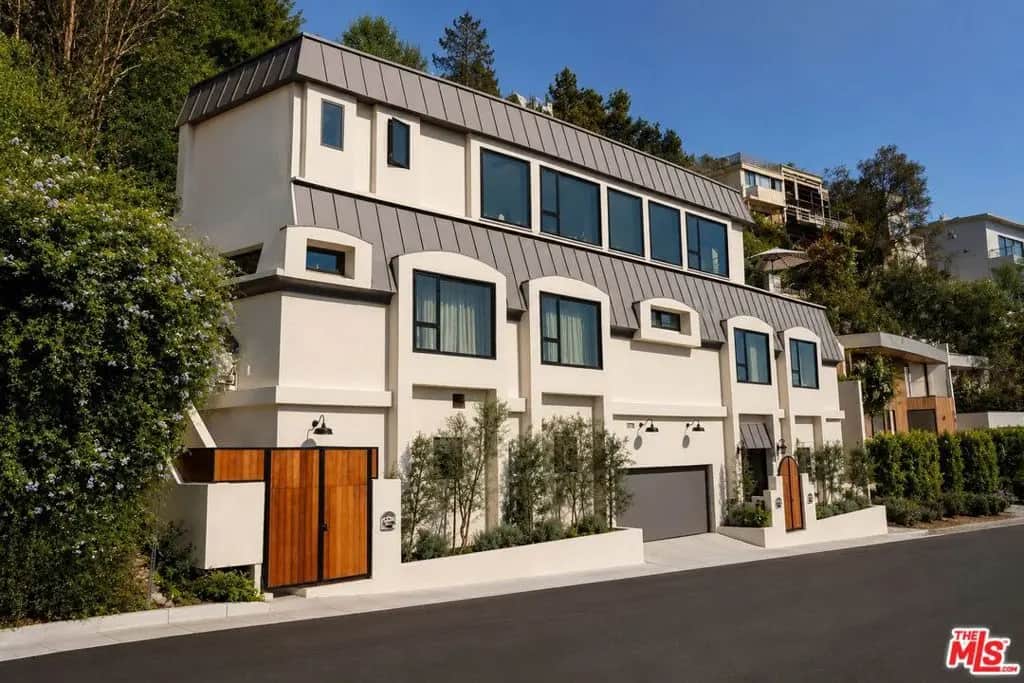 8855 Hollywood Boulevard, Los Angeles, CA — listing photo 1