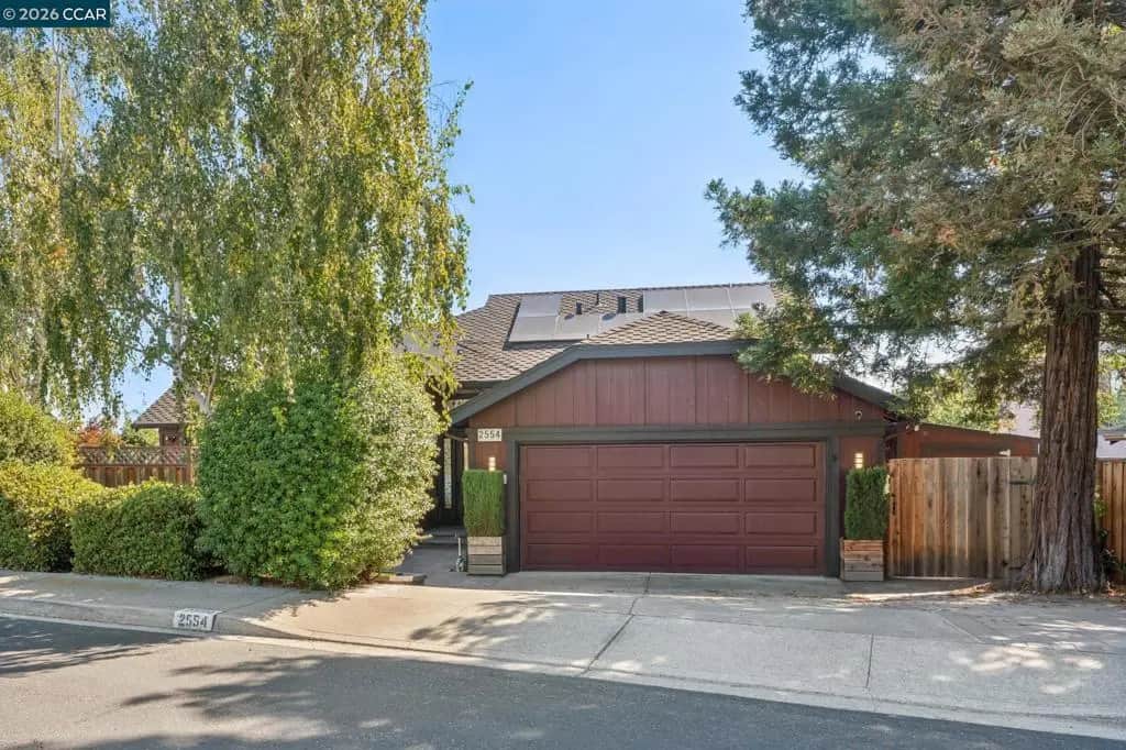 2554 Holly View Ct, Martinez, CA — listing photo 1