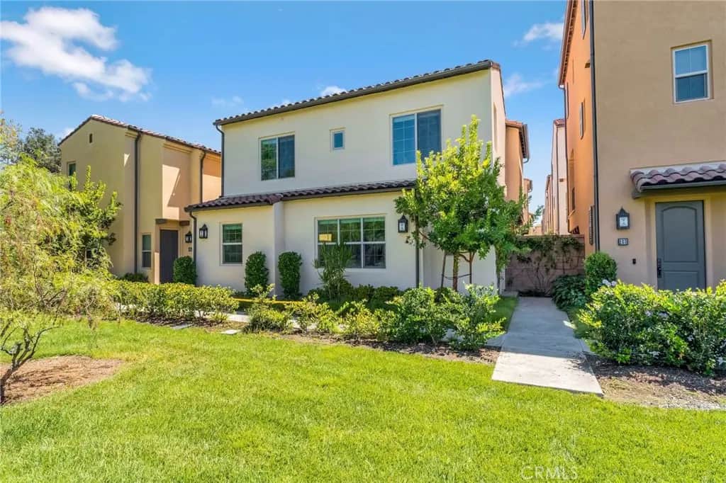 105 Elkhorn, Irvine, CA — listing photo 1