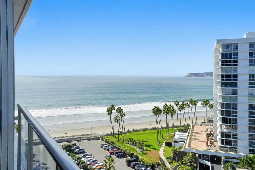 1810 Avenida Del Mundo 1106, Coronado, CA — listing photo 1