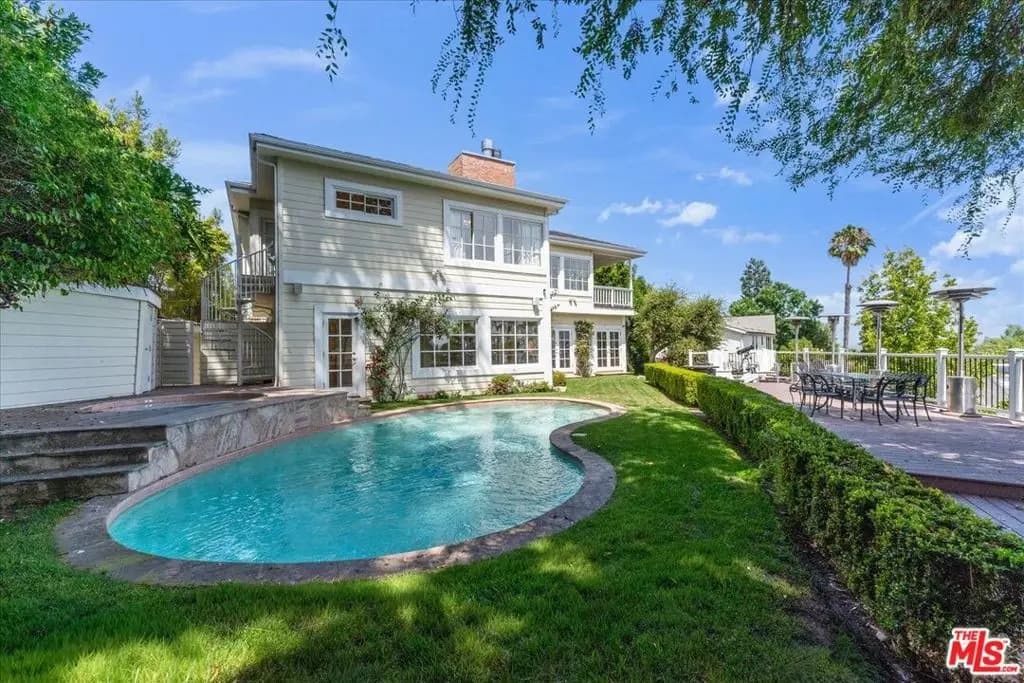 3836 Glenridge Drive, Sherman Oaks, CA — listing photo 1