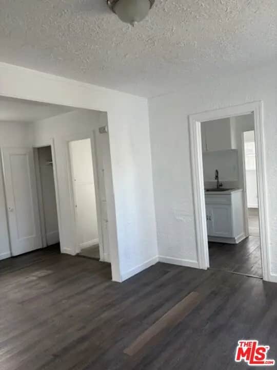 629 E 77th Street, Los Angeles, CA — listing photo 1