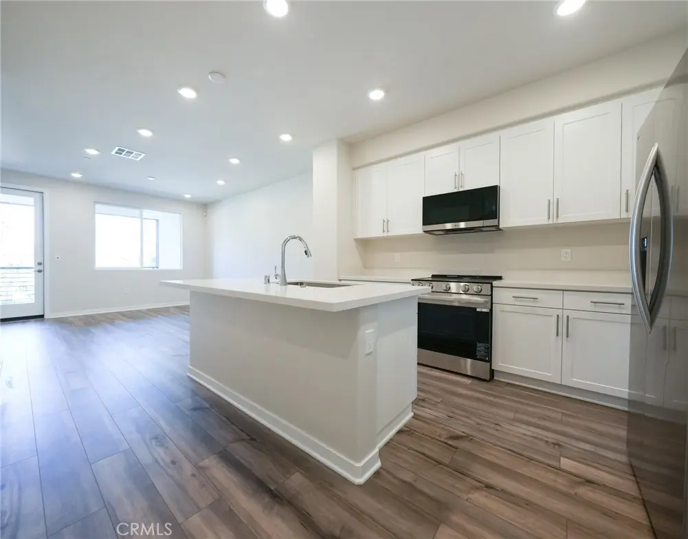 9561 Hannah Way, Riverside, CA — listing photo 1
