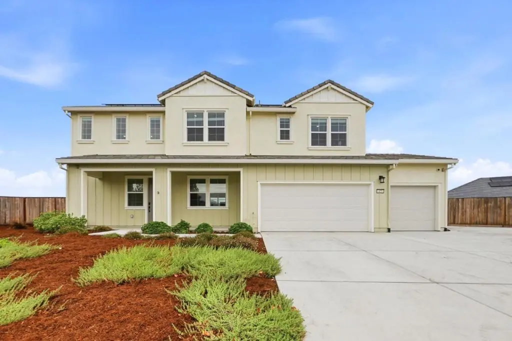 423 Brendan Court, Hollister, CA — listing photo 1