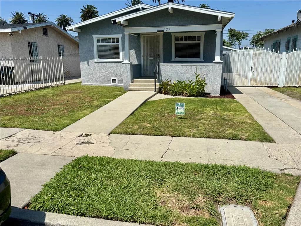323 W 82nd Street, Los Angeles, CA — listing photo 1