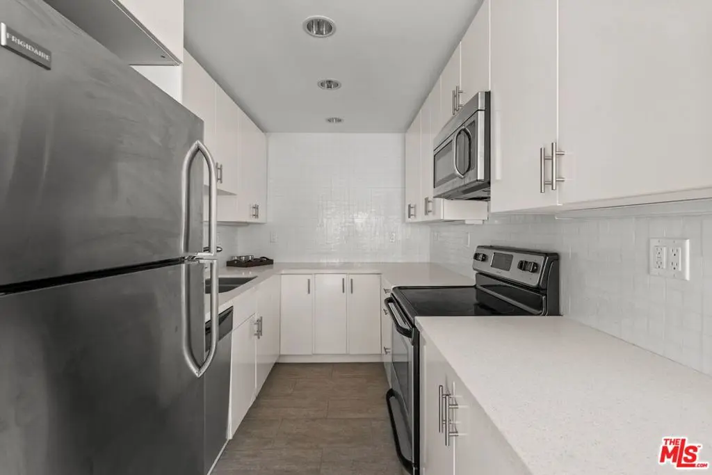 843 4th Street 106, Santa Monica, CA — listing photo 1