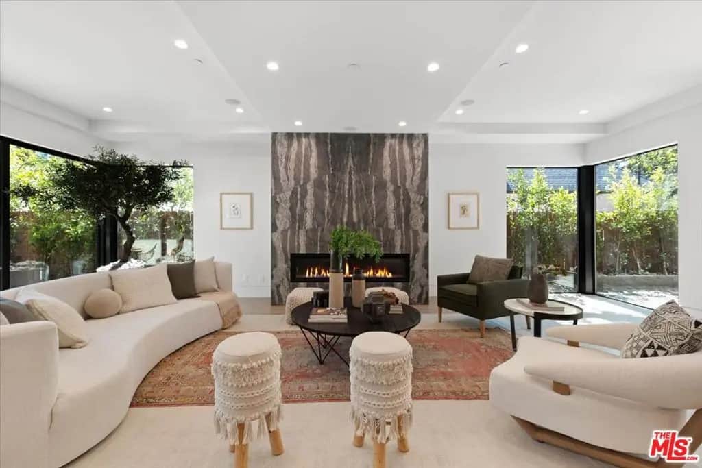3848 Vantage Avenue, Los Angeles, CA — listing photo 1