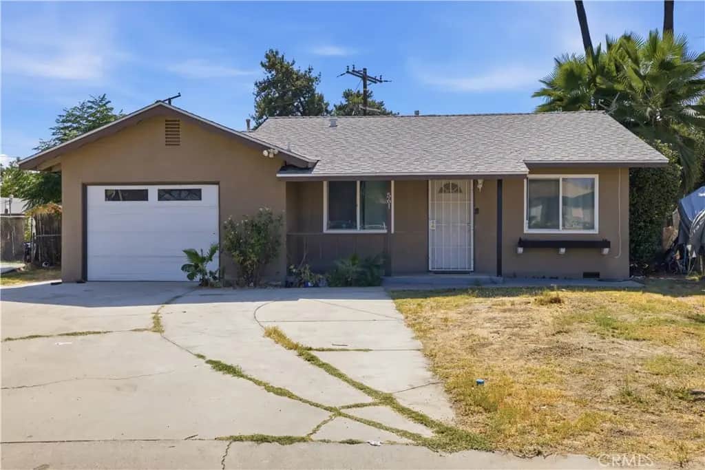 561 Lanier St, Hemet, CA — listing photo 1