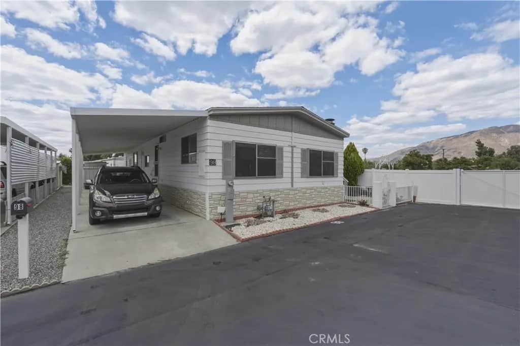 655 E Main 98, San Jacinto, CA — listing photo 1