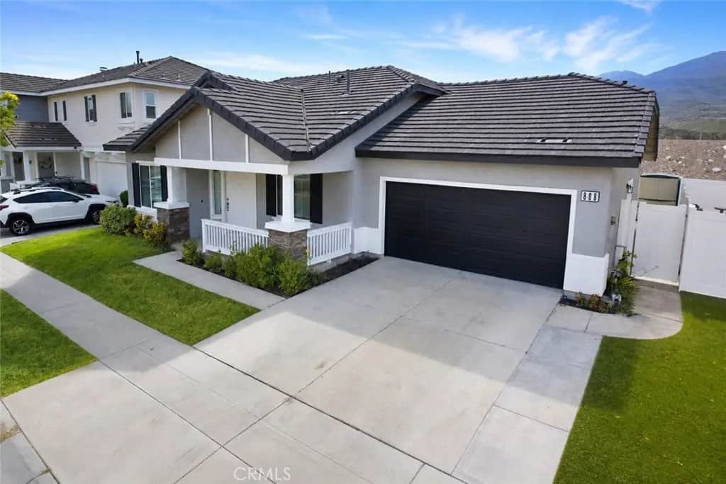 808 Hinckley, Fillmore, CA — listing photo 1