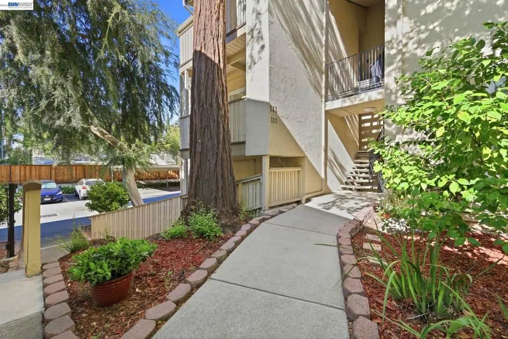 2716 Oak Rd 111, Walnut Creek, CA — listing photo 1