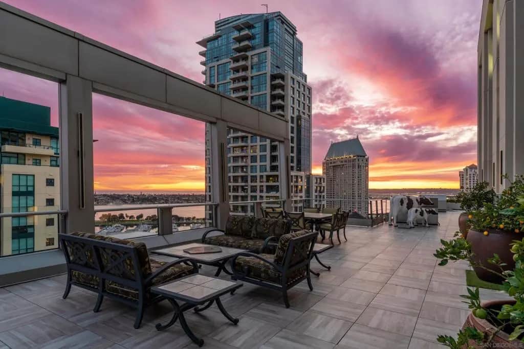 645 Front St 2204, San Diego, CA — listing photo 1