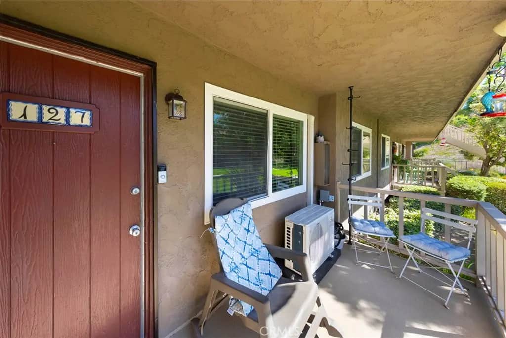 611 S La Veta Park Cir 127, Orange, CA — listing photo 1