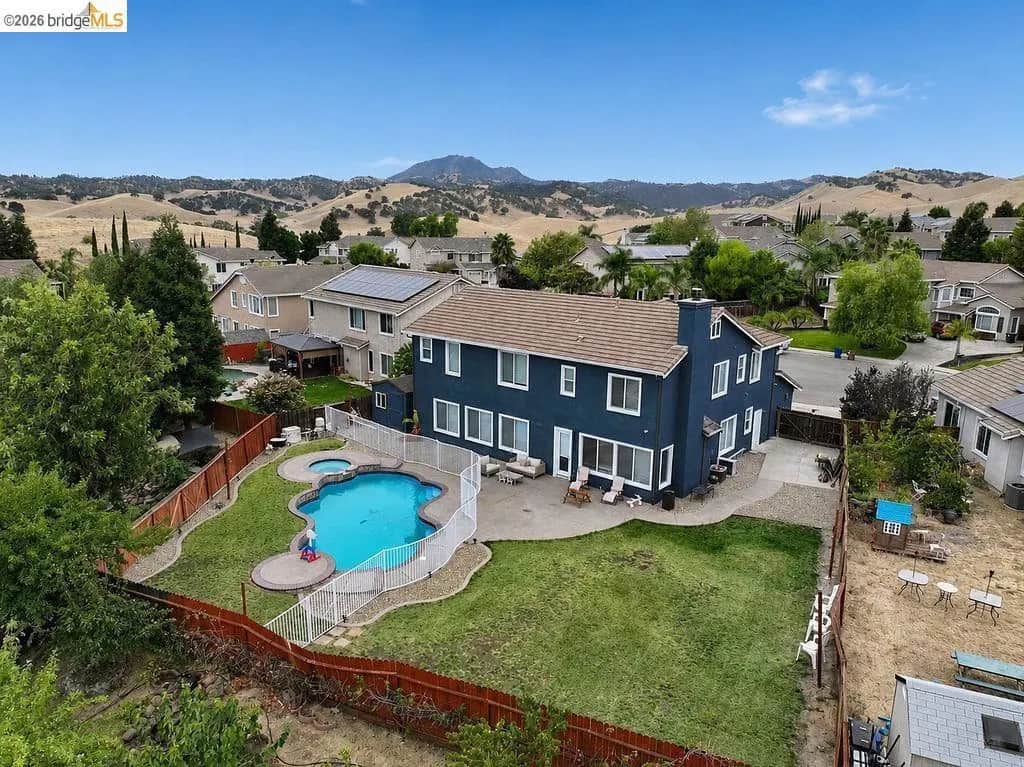 5421 E Creek Ct, Antioch, CA — listing photo 1