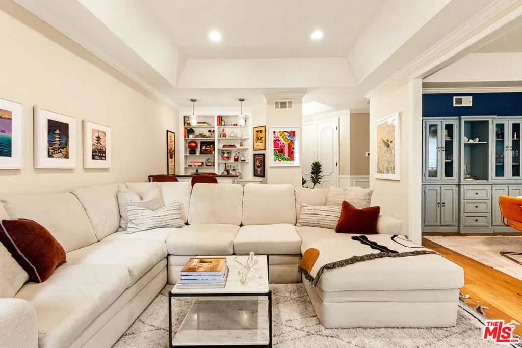 1370 Kelton Avenue 106, Los Angeles, CA — listing photo 1