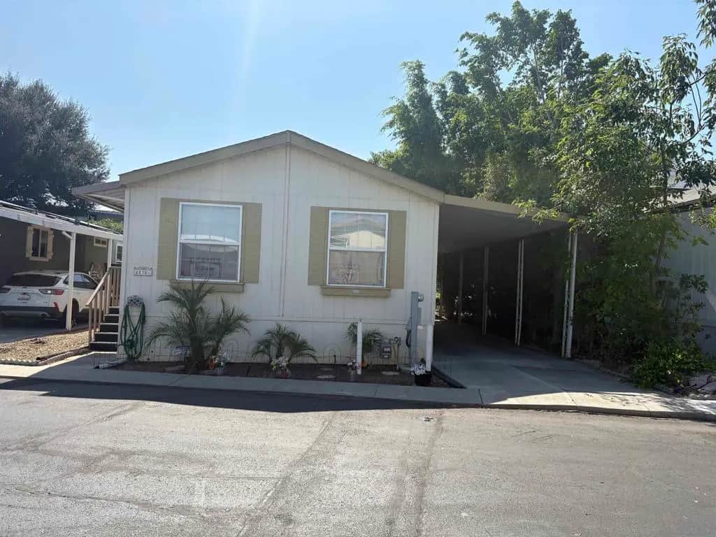 4838 1/2 Old Cliffs Road, San Diego, CA — listing photo 1