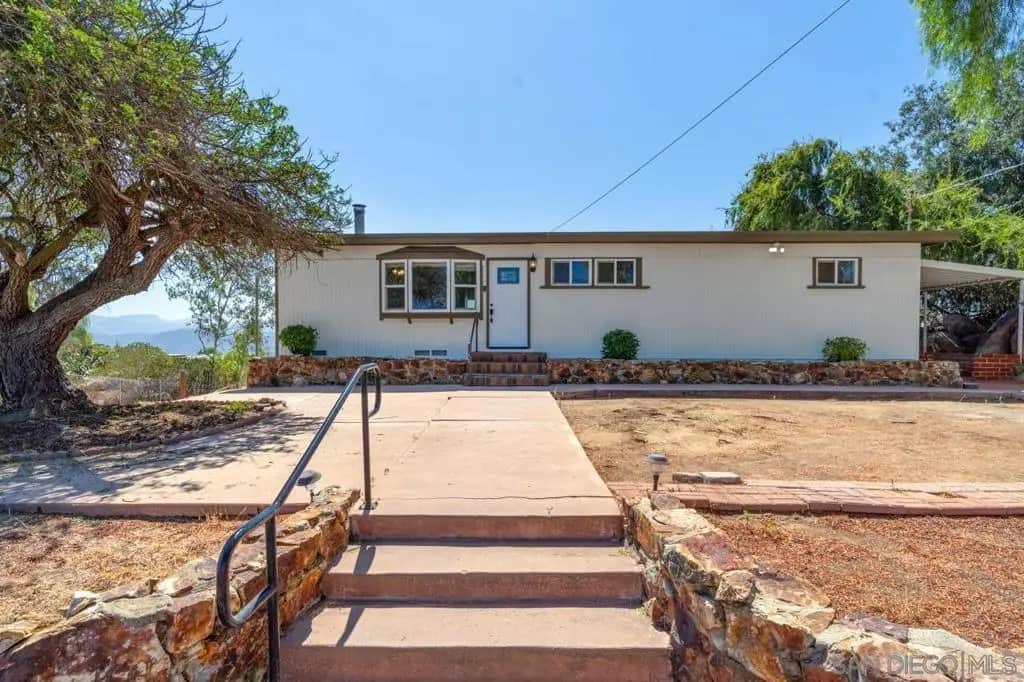 497 Mountain View Road, El Cajon, CA — listing photo 1