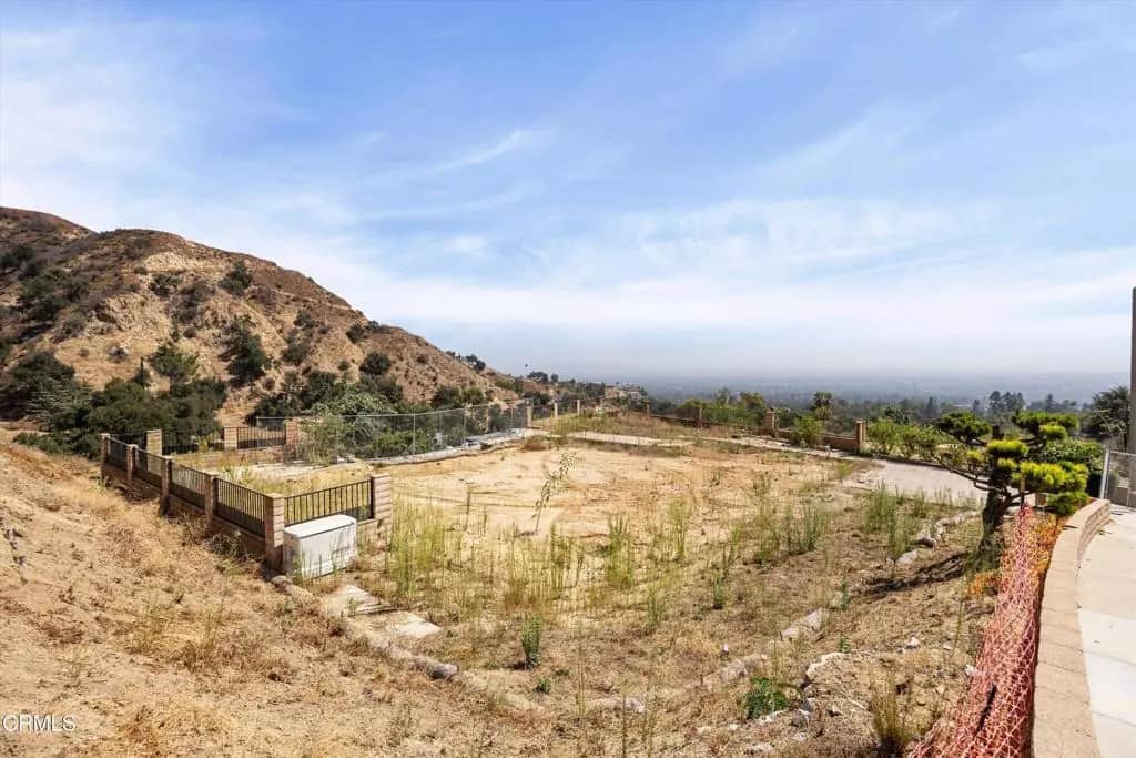 1304 Rubio Vista Road, Altadena, CA — listing photo 1