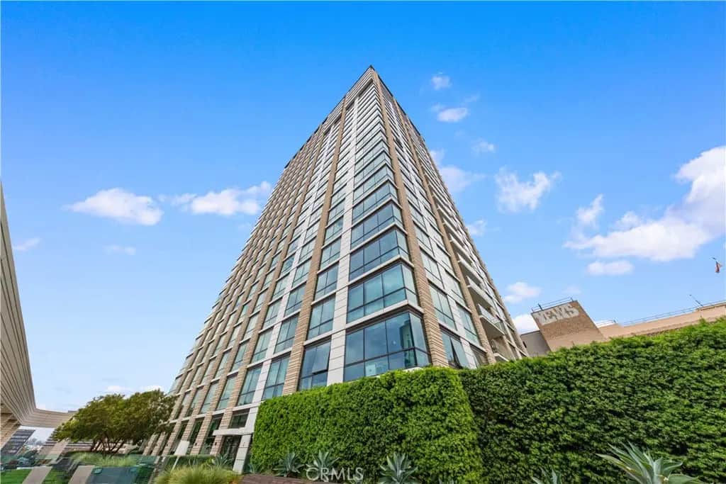 400 S Broadway 1607, Los Angeles, CA — listing photo 1