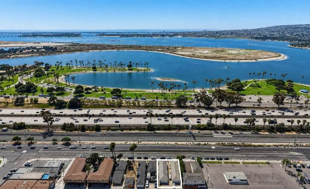2059 65 Morena Blvd, San Diego, CA — listing photo 1