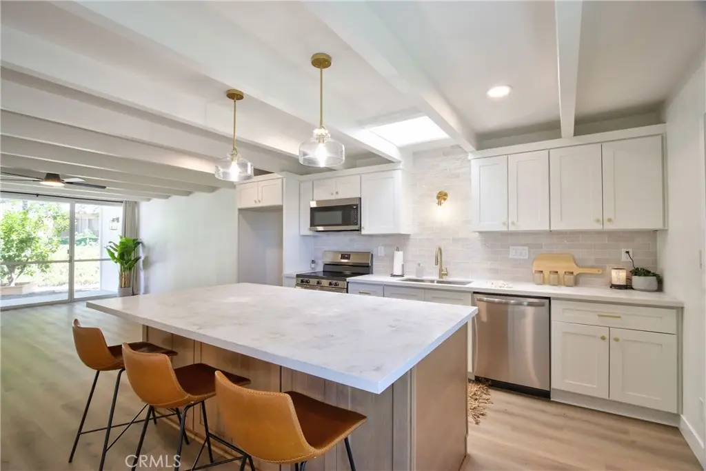 604 Gibbel, Hemet, CA — listing photo 1