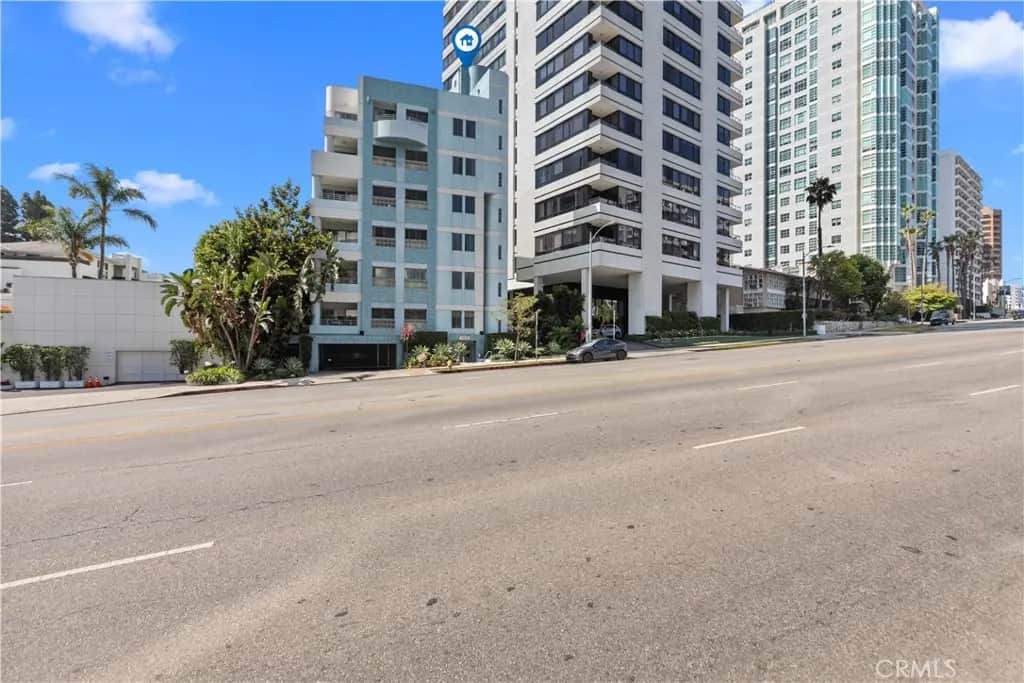 10336 Wilshire 703, Los Angeles, CA — listing photo 1