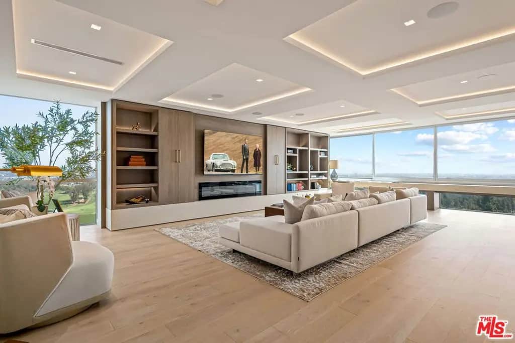 2222 Avenue Of The Stars 1601, Los Angeles, CA — listing photo 1