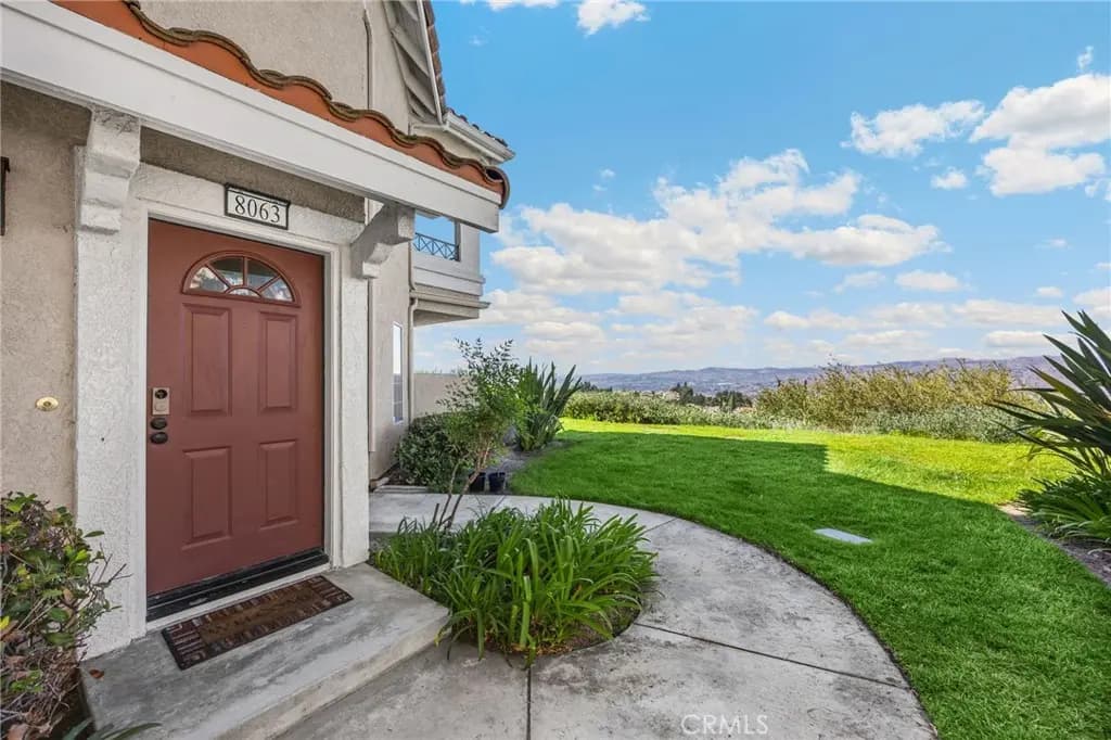 8063 E Sandstone Drive, Anaheim Hills, CA — listing photo 1