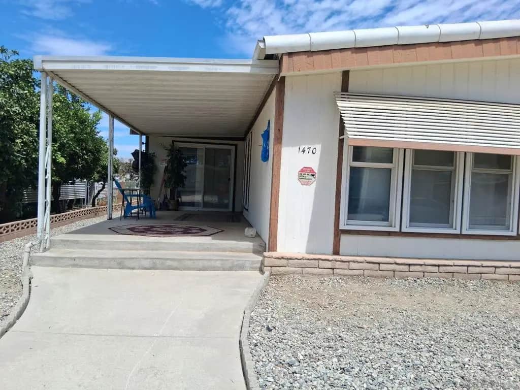 1470 Cabrillo, Hemet, CA — listing photo 1