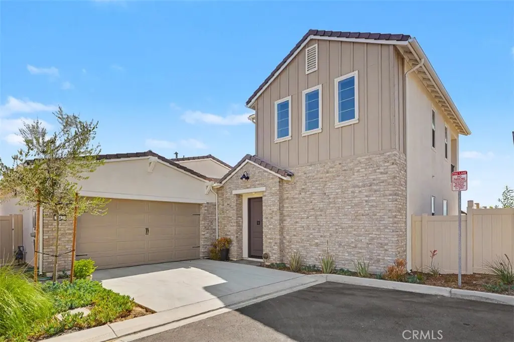 29423 Camino Surfeo, Valencia, CA — listing photo 1