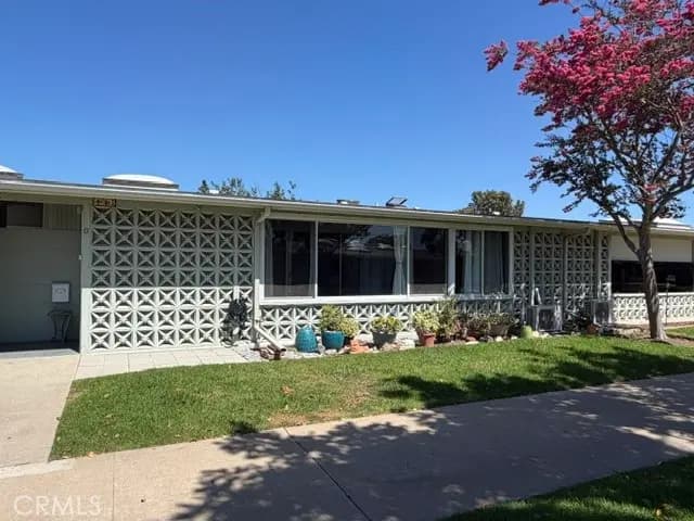 1241 Knollwood Road 46-D, Seal Beach, CA — listing photo 1