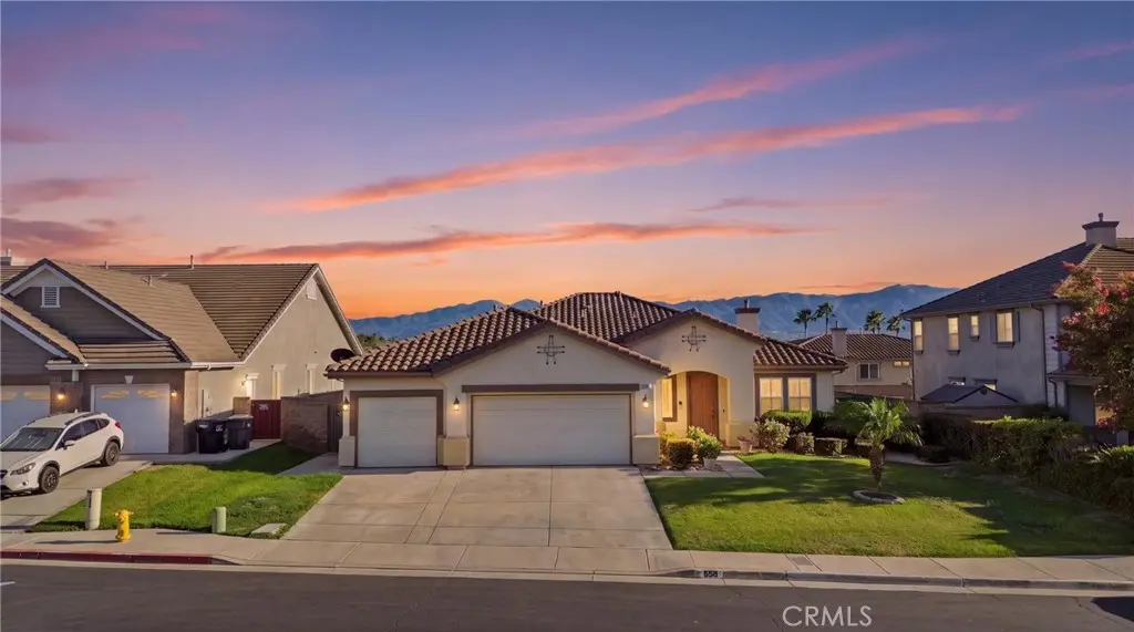 558 Calderone, Corona, CA — listing photo 1