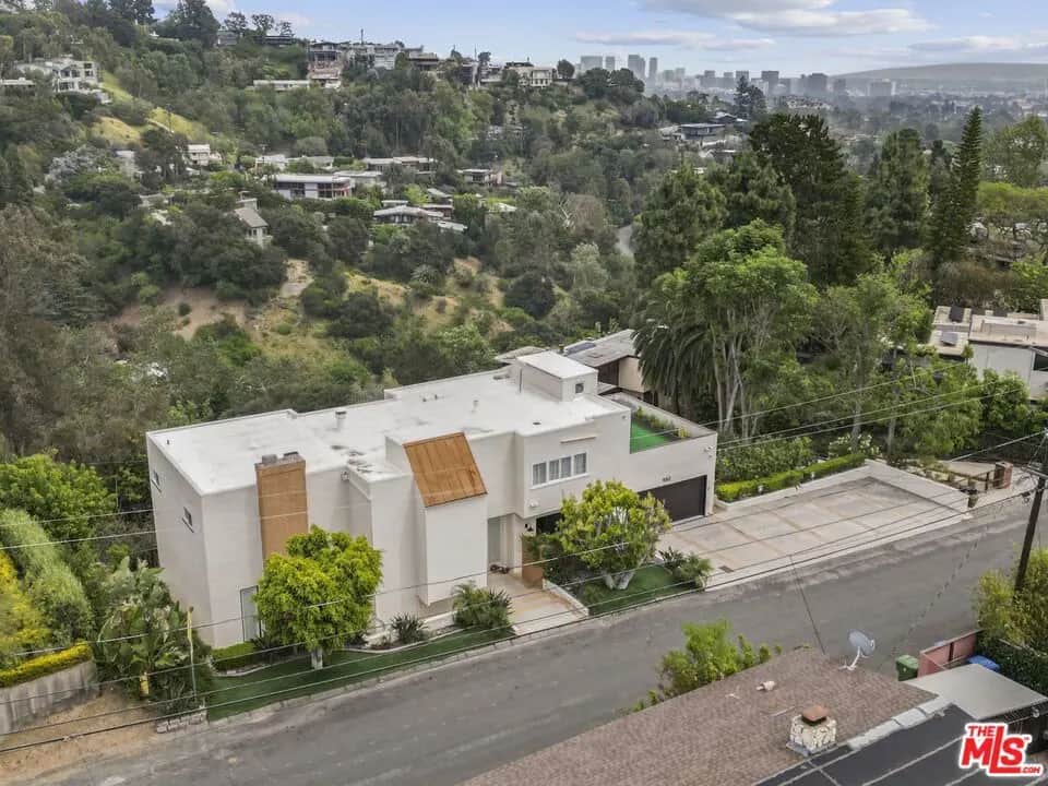 1052 N Kenter Avenue, Los Angeles, CA — listing photo 1
