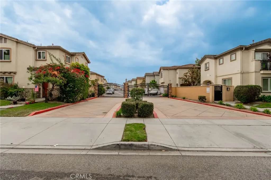 8306 Telegraph, Downey, CA — listing photo 1